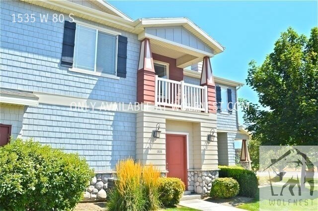 Primary Photo - No Deposit Option! Beautiful 2 Bedroom Ple...