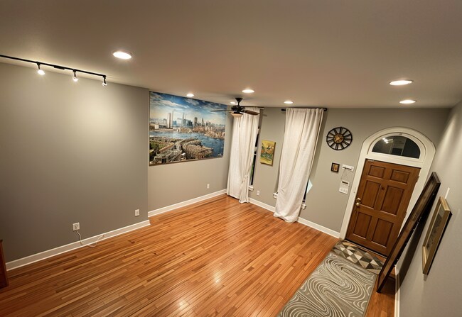 Foto del edificio - 1328 W Lombard St