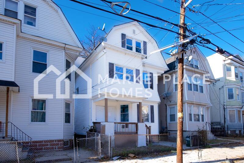 Primary Photo - 23 Grace St