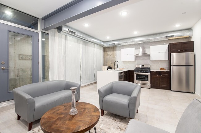 Foto del edificio - 638 Diamond St