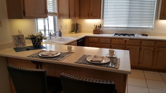 Cocina - 5157 Renaissance Ave