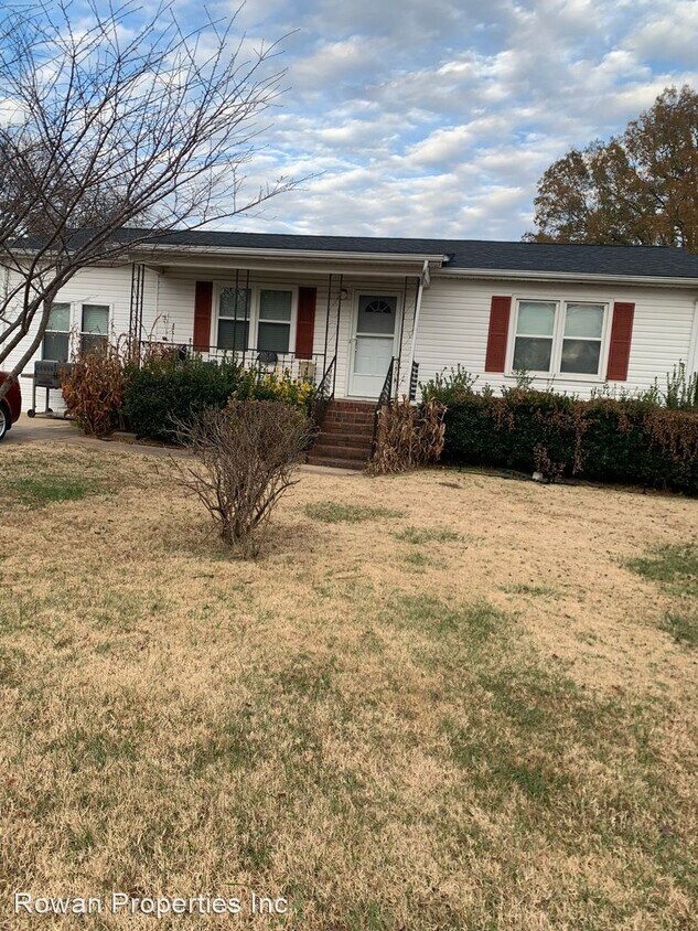Primary Photo - 3 br, 2 bath House - 804 E Franklin Street