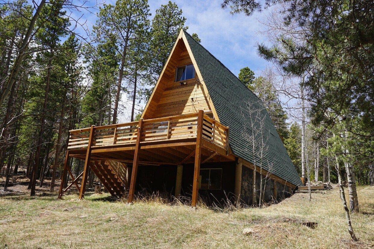 196 Deer Rd, Evergreen, CO 80439 Room for Rent in Evergreen, CO