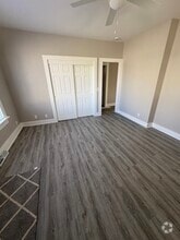 Building Photo - 801 Mulberry Ave