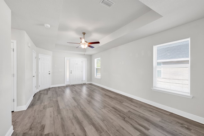 Foto del edificio - Peaceful Cantonment Home in New Home Community