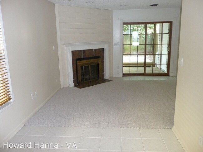 Building Photo - 2 br, 2.5 bath House - 828 12th Street
