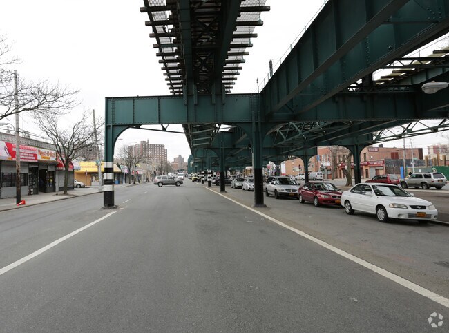 Building Photo - 3646 White Plains