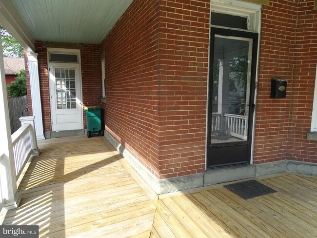 Foto del edificio - 108 Commerce St