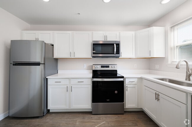 Interior Photo - Liberty Pointe