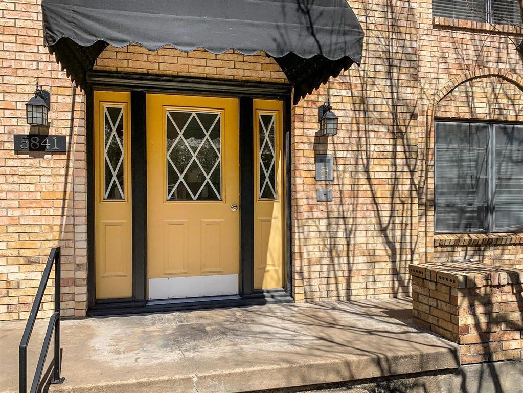 5841 Sandhurst Ln Unit D, Dallas, TX 75206 Condo for Rent in Dallas