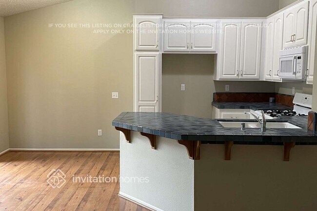 Foto del edificio - 28623 Newcastle Rd