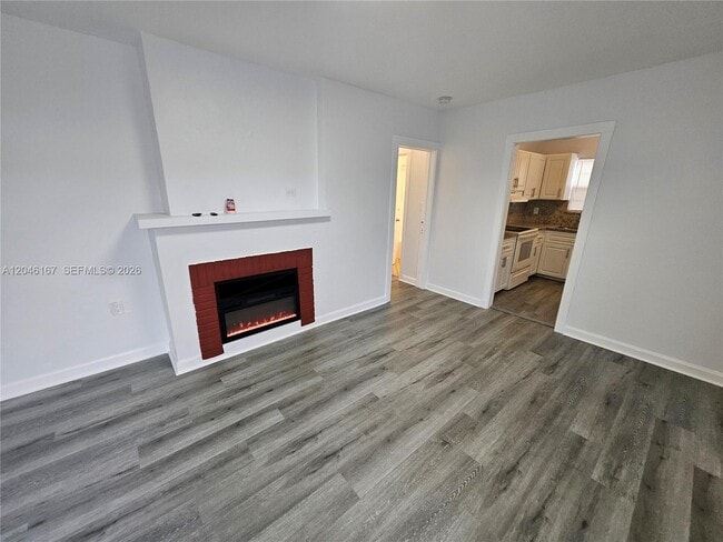 Foto del edificio - 2121 NW 28th St