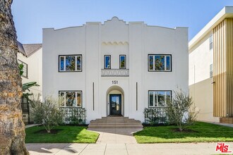 Building Photo - 151 N Swall Dr