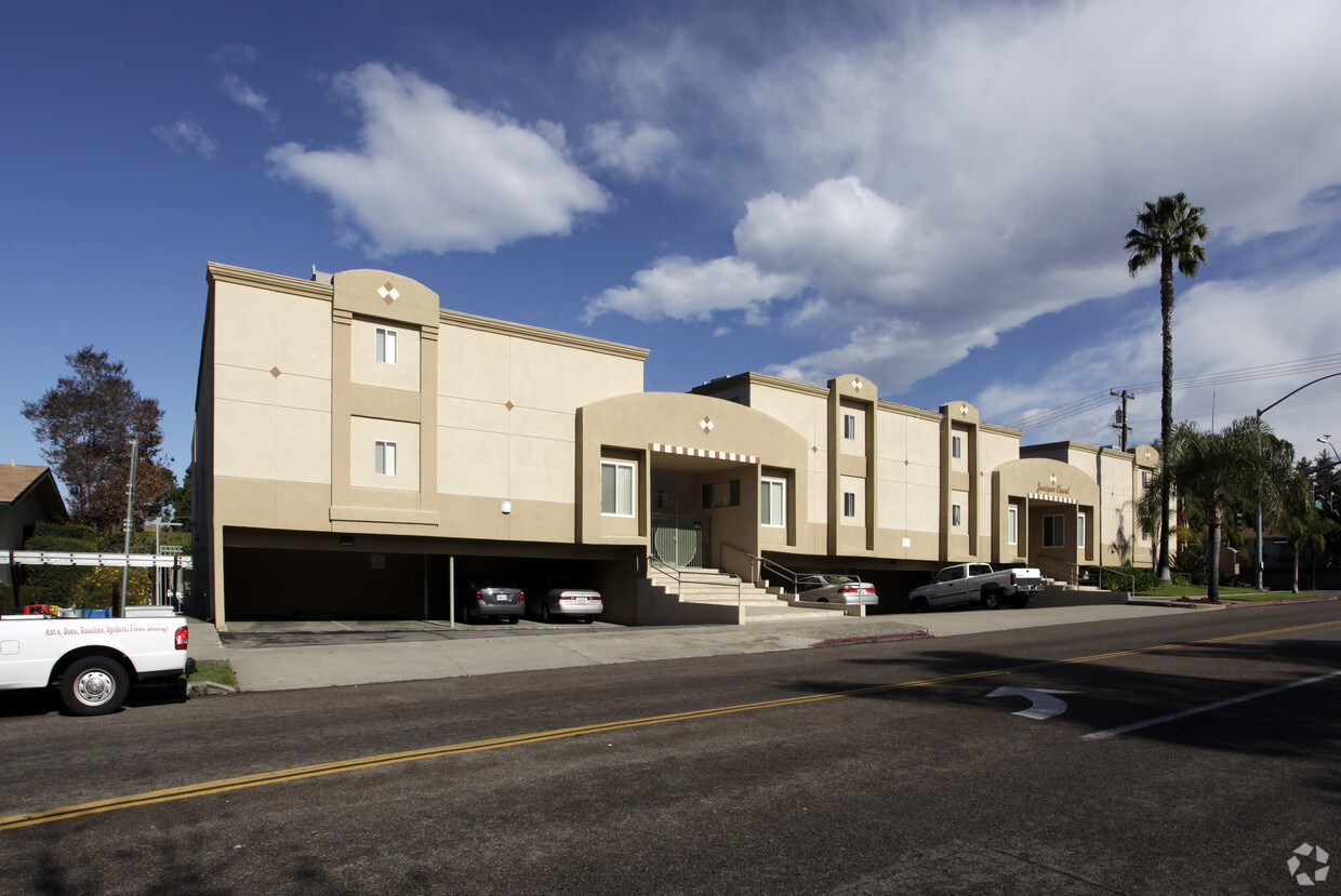 Foto del edificio - Juniper Court Apartments