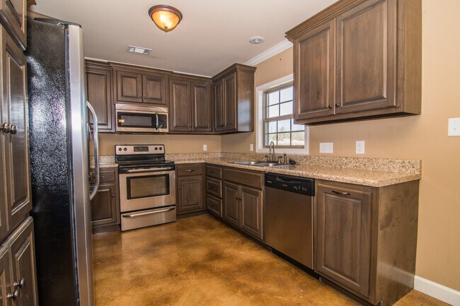 Foto del edificio - 3 Bed 2 Bath