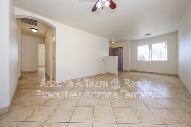 Foto del edificio - 7041 Mitchell Flyer Rd