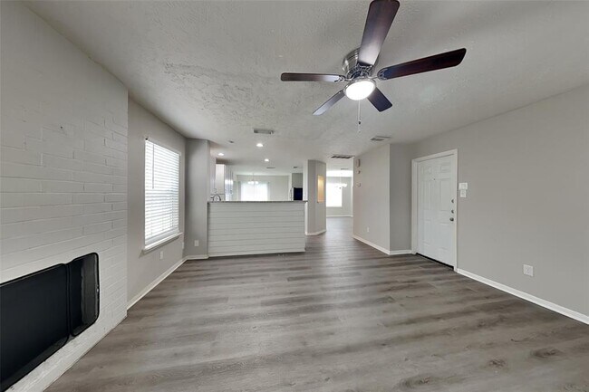 Building Photo - 16322 Jast Dr