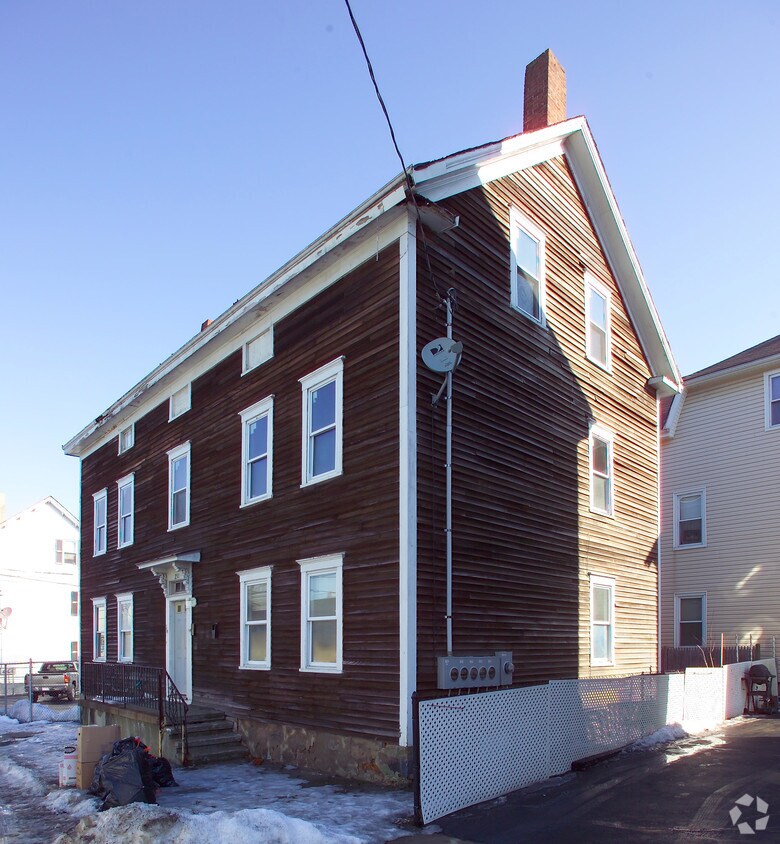 Primary Photo - 250 John St