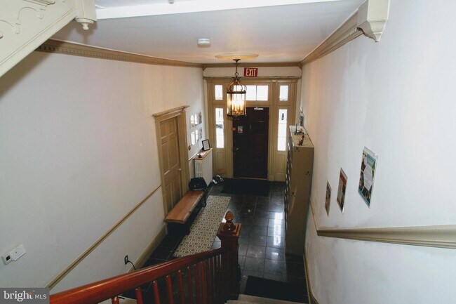 Building Photo - 34 S Market St