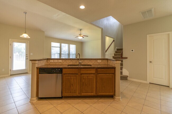 Foto del edificio - 18601 Derby Hill Ln