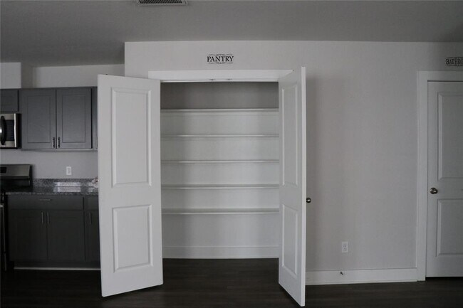 Building Photo - 7011 Highland Cypress Trl