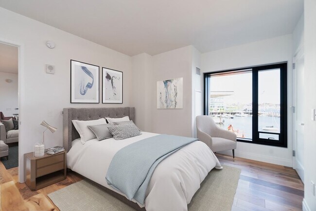 Foto del edificio - 300 Pier 4 Blvd