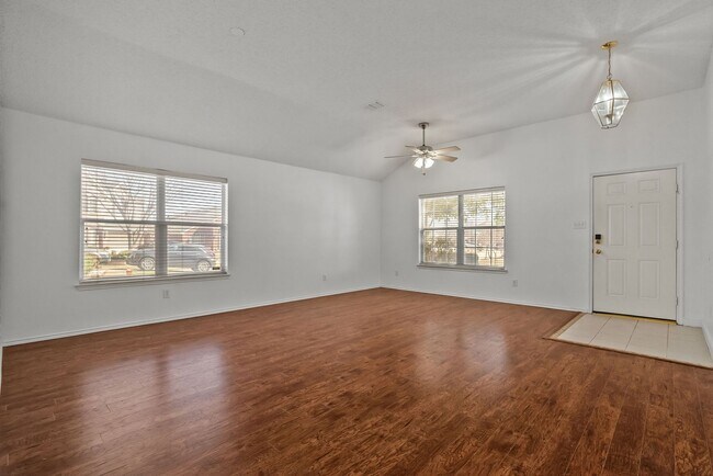 Foto del edificio - Beautiful 4-Bedroom Home in Parks of Deer Creek – Ready Now!