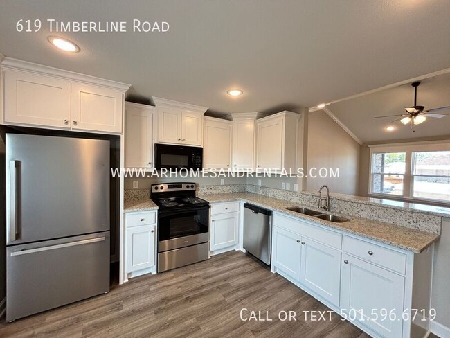 Foto del edificio - 619 Timberline Rd