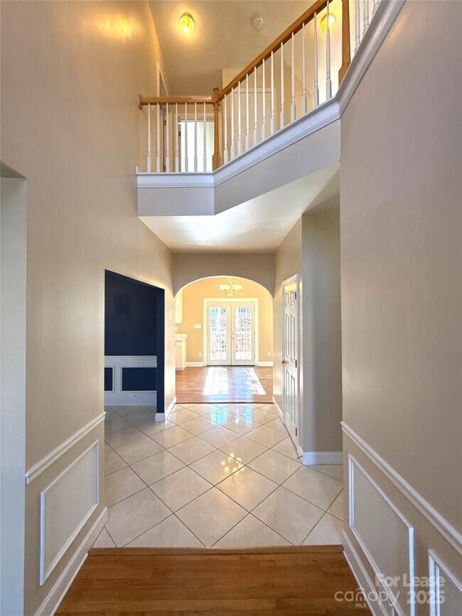 Foto del edificio - 1928 Dearmon Dr