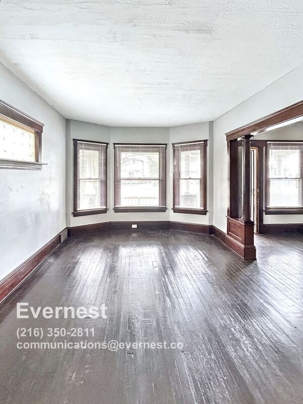 Foto del edificio - 9425 Denison Ave