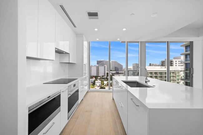 Foto del edificio - 153 N Seabreeze Blvd