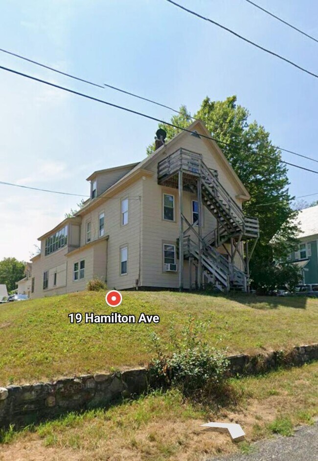 Foto del edificio - 19 Hamilton Ave