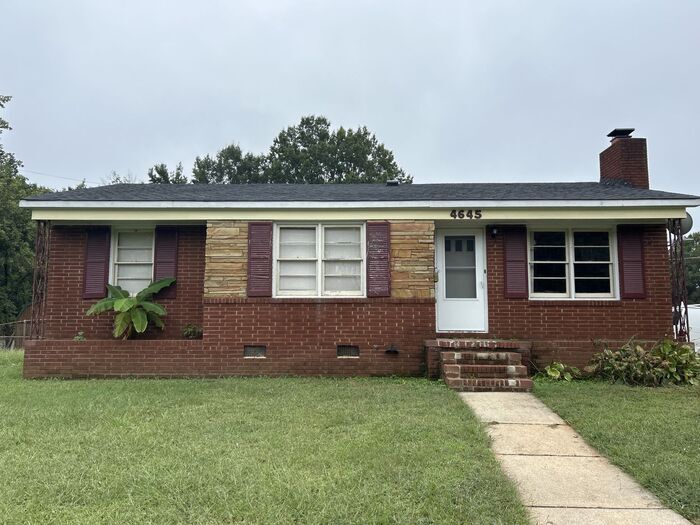 Primary Photo - T.R. Lawing Realty Property