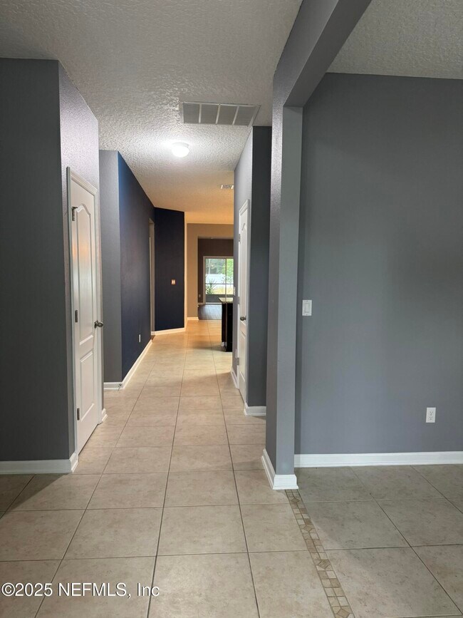 Building Photo - 15626 Tisons Blf Rd