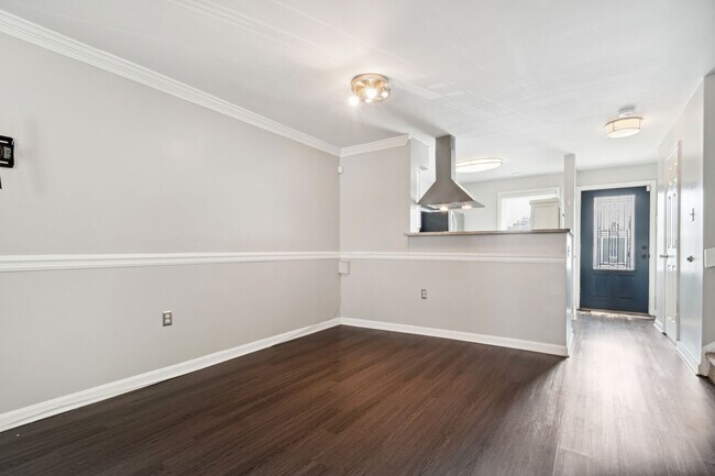 Foto del edificio - 1837 Channing St NE