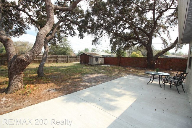 Building Photo - 3 br, 2 bath House - 1101 Pine Sap Court