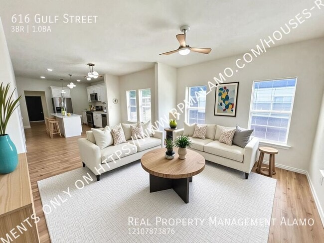 Photo - 616 Gulf St House