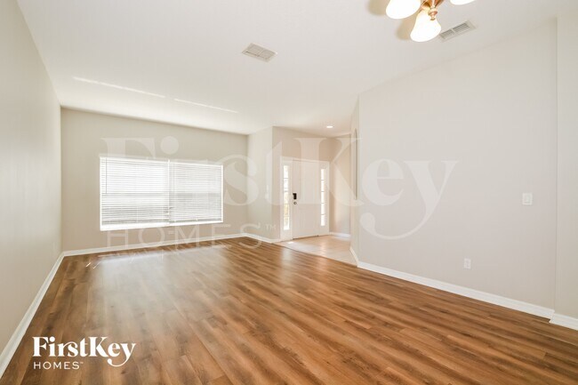 Foto del edificio - 1242 Longville Cir