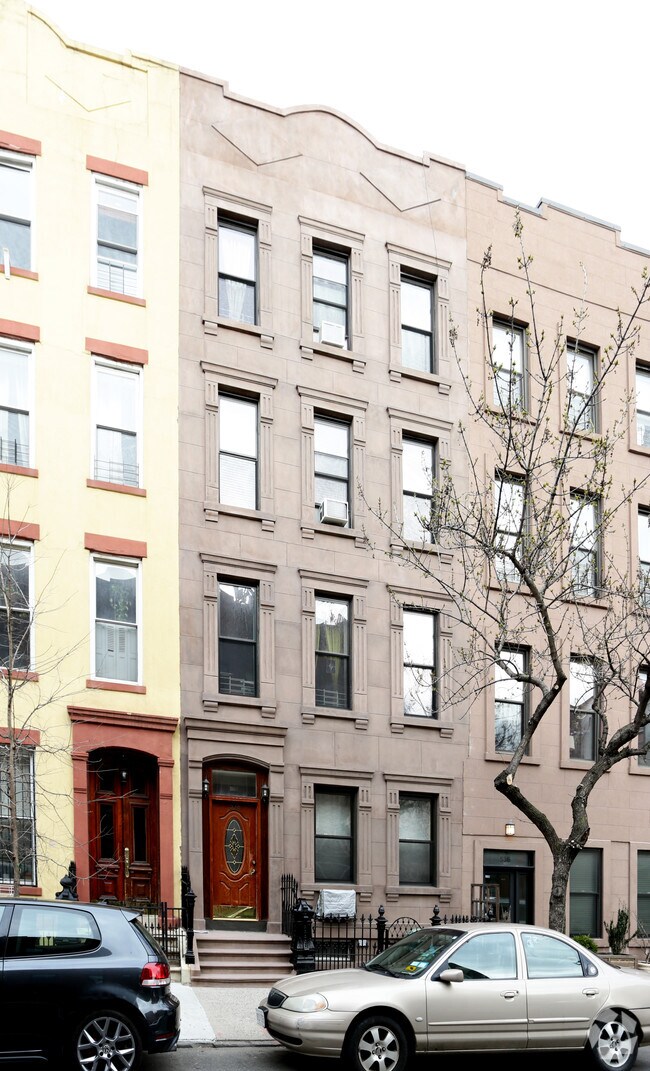 Foto del edificio - 538 Henry St