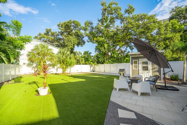 Foto del edificio - 2402 52nd St S