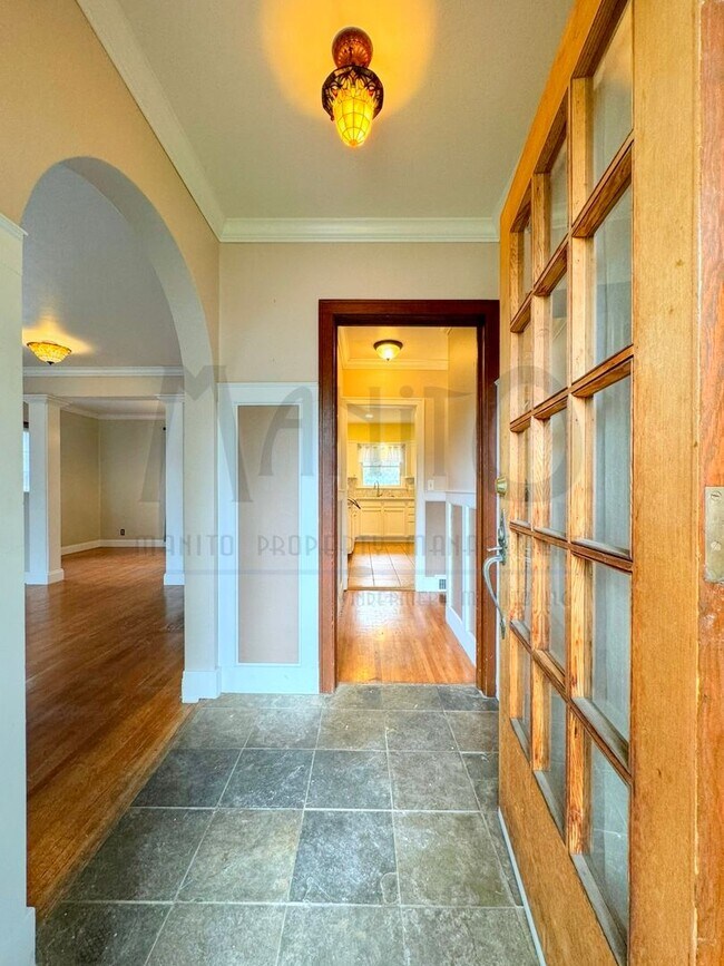 Foto del edificio - Beautiful South Hill Home