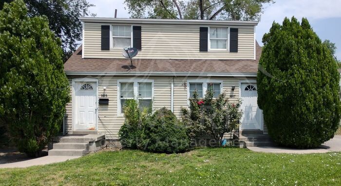 Primary Photo - Newly Renovated Duplex Available in Salt L...