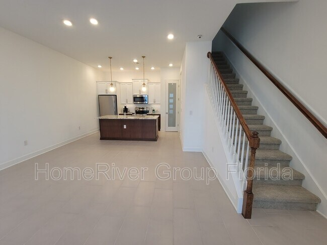 Foto del edificio - 7439 Beach Walk Place