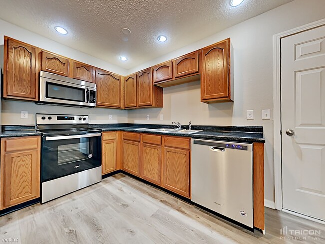 Foto del edificio - 10893 Glenayr Dr