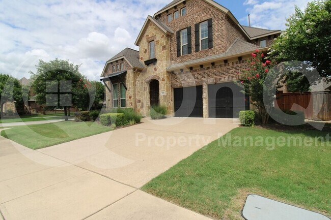 Foto del edificio - 8084 Sylvan Dale Rd