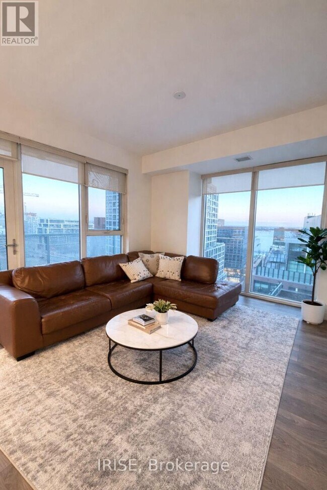 Building Photo - 20 Richardson St