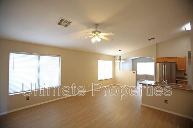 Building Photo - 14944 W Maui Ln