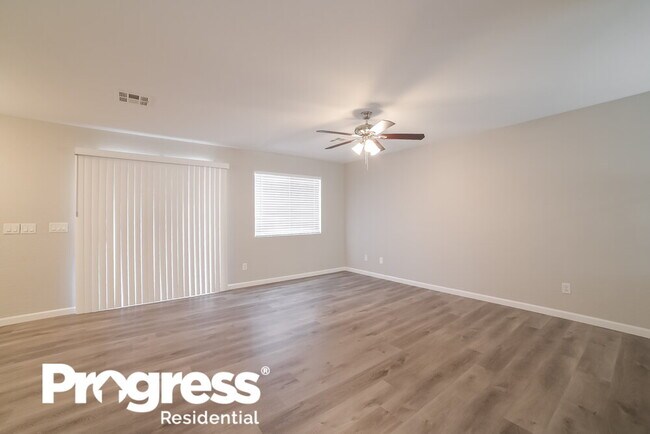 Building Photo - 23966 W Lasso Ln