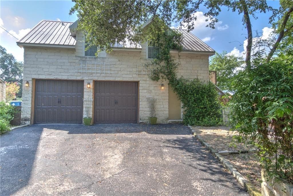 Foto principal - 2404 Thornton Rd