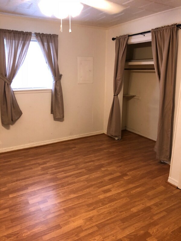 Building Photo - 2012 1/2 Johnston St